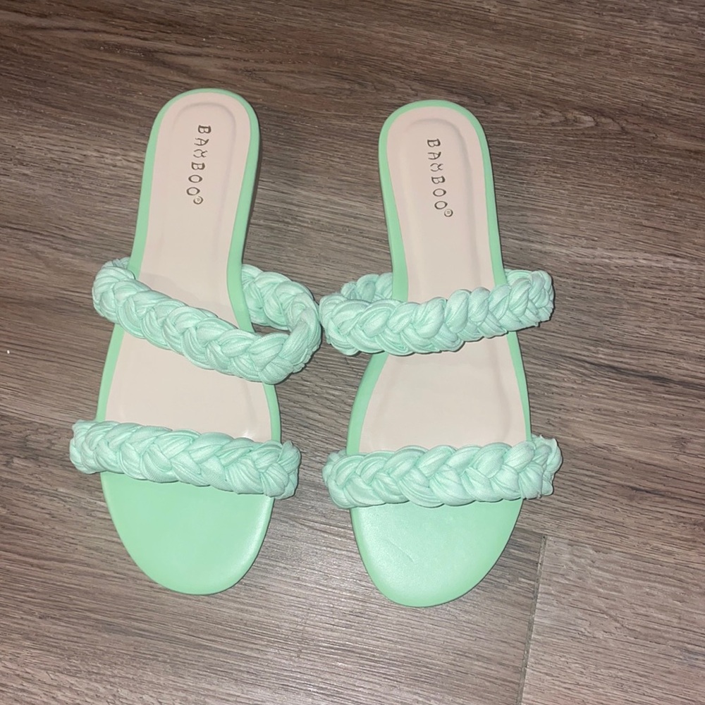 Lilac sandals